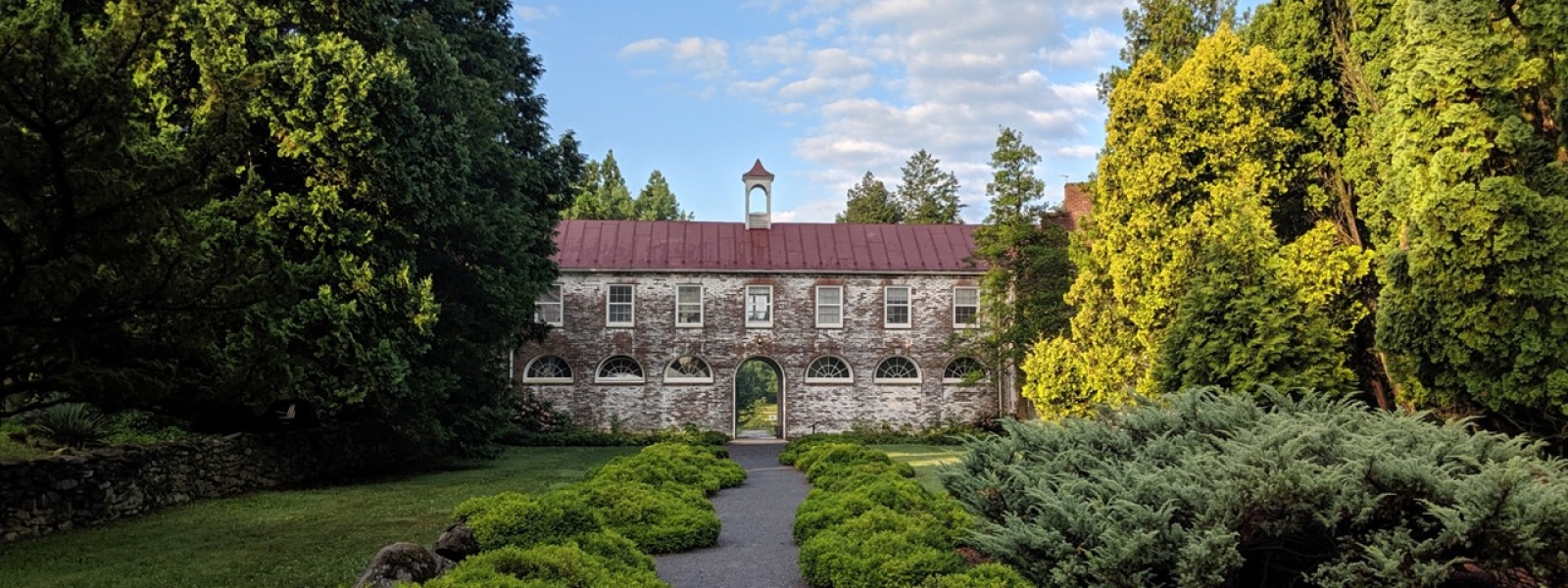 Quarters Building